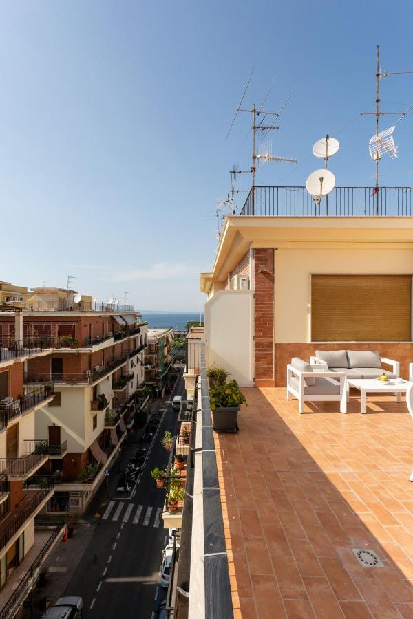 Tofani Apartment - Luminoso Con Terrazzo Panoramico Sorrente Extérieur photo
